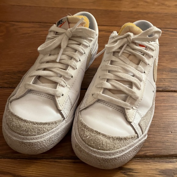 Low top Nike Blazers - Picture 3 of 4